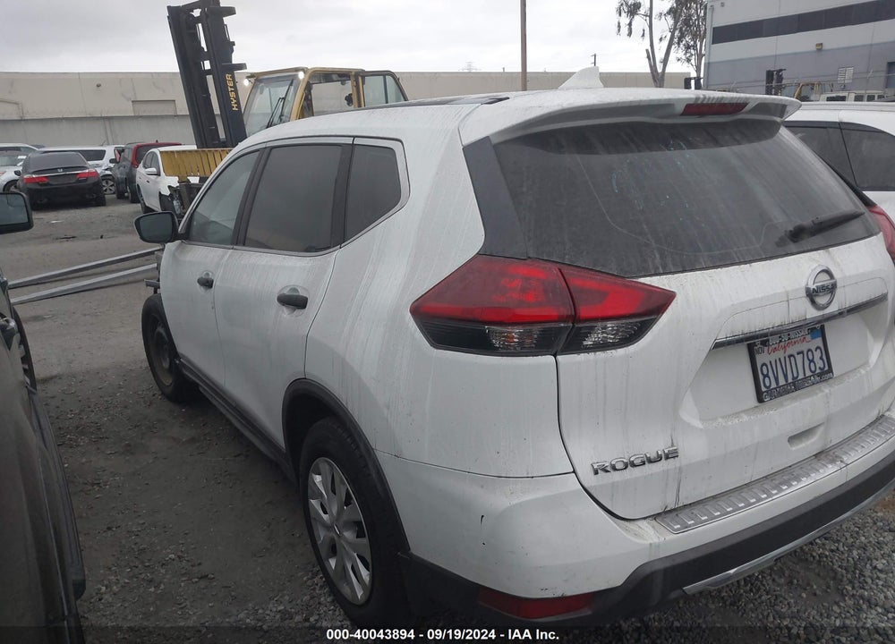 2018 NISSAN ROGUE S VIN: KNMAT2MT0JP594044