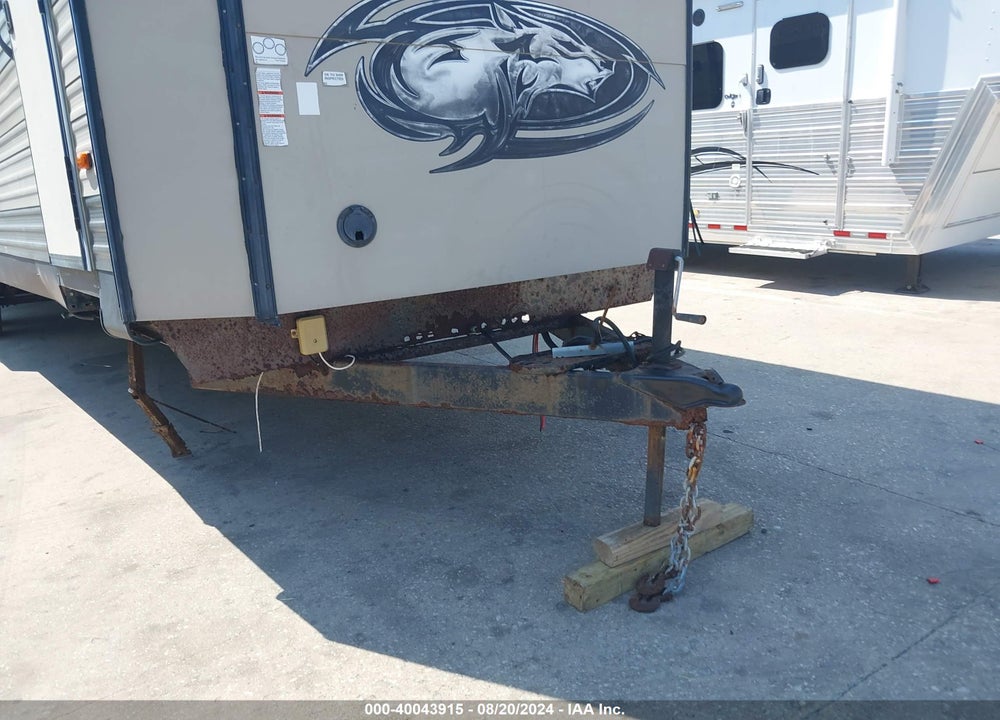 2017 FOREST RIVER CHEROKEE 39BF VIN: 4X4TCKR29HX126410
