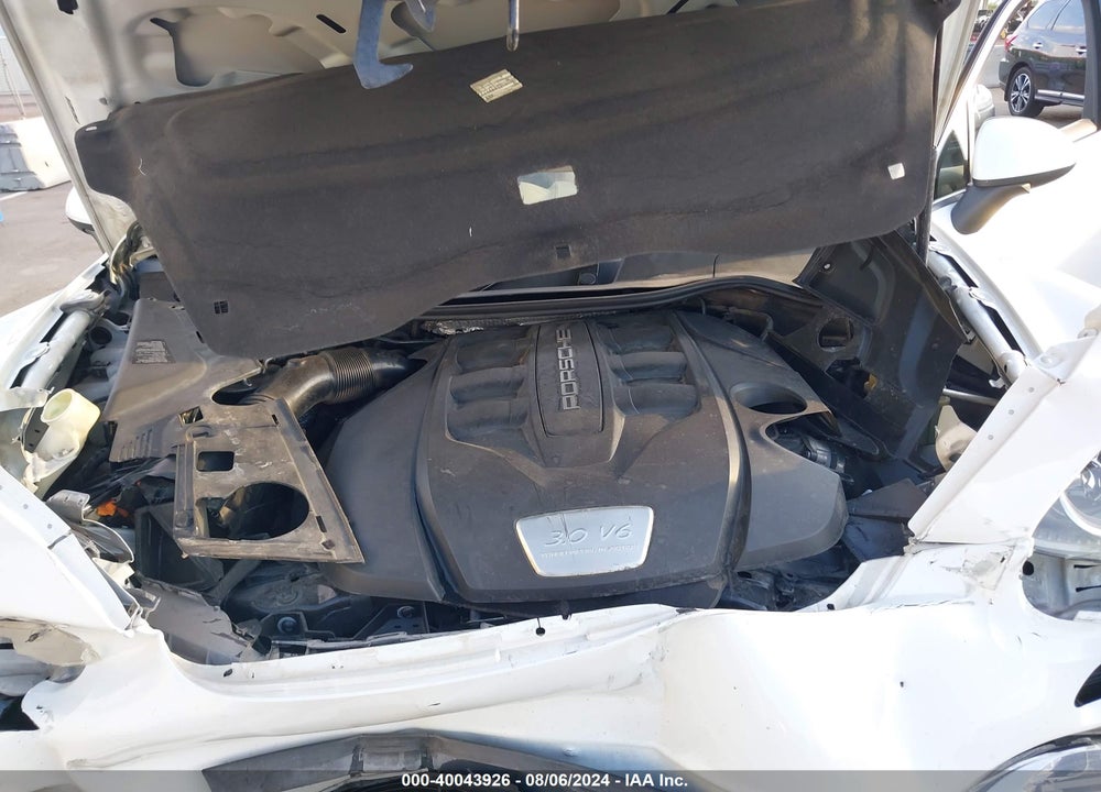 2013 PORSCHE CAYENNE DIESEL VIN: WP1AF2A29DLA41034