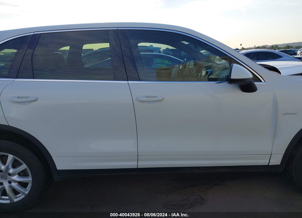 2013 PORSCHE CAYENNE DIESEL VIN: WP1AF2A29DLA41034