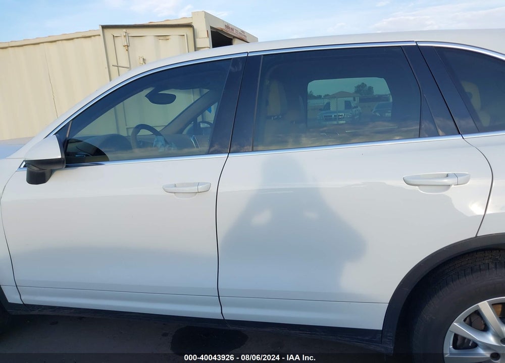 2013 PORSCHE CAYENNE DIESEL VIN: WP1AF2A29DLA41034