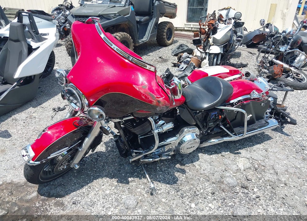 2011 HARLEY-DAVIDSON FLHTK VIN: 1HD1KEM15BB626387