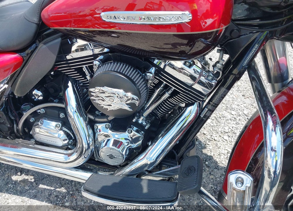 2011 HARLEY-DAVIDSON FLHTK VIN: 1HD1KEM15BB626387