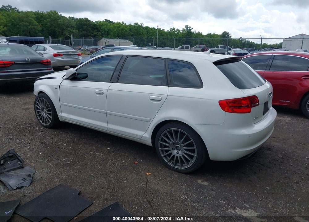 2013 AUDI A3 2.0T PREMIUM VIN: WAUKEAFM7DA000925