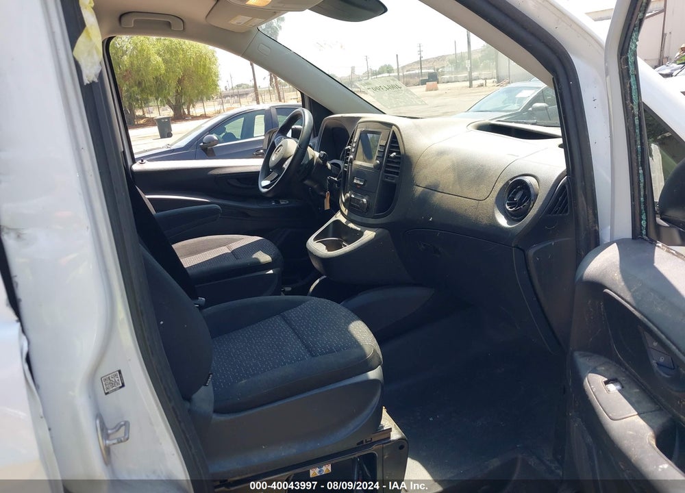 2022 MERCEDES-BENZ METRIS VIN: W1YV0BEY0N4156082