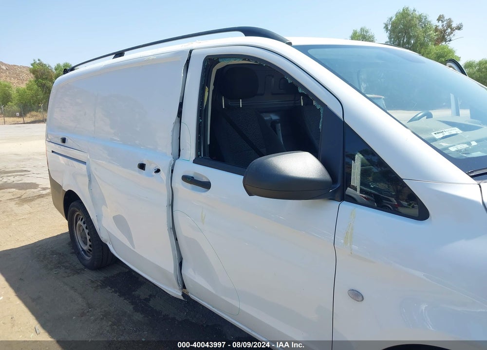 2022 MERCEDES-BENZ METRIS VIN: W1YV0BEY0N4156082