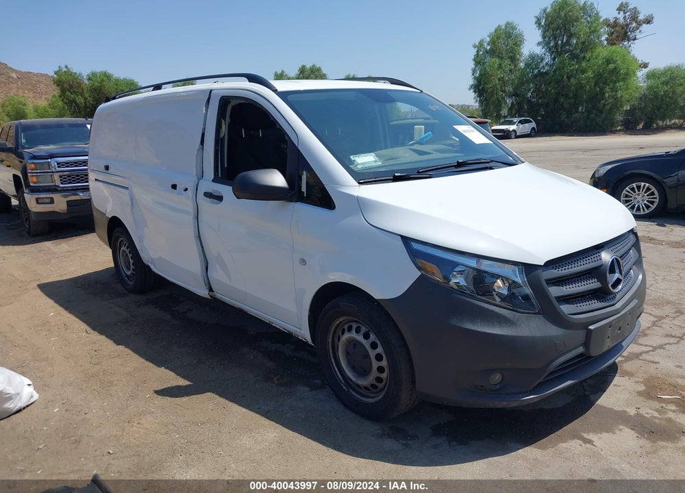 2022 MERCEDES-BENZ METRIS VIN: W1YV0BEY0N4156082