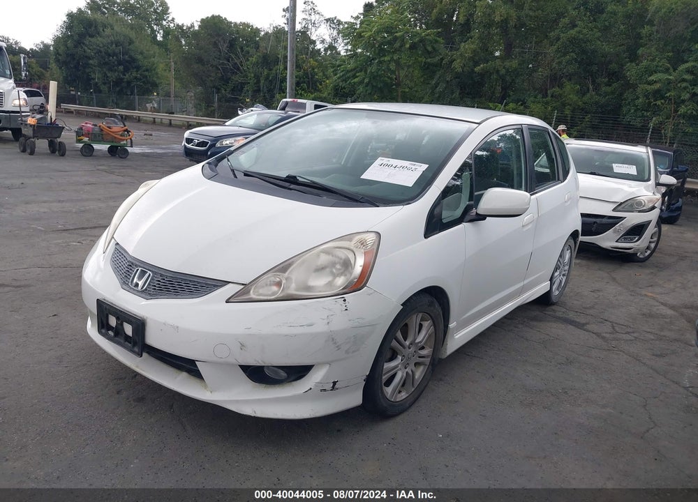2010 HONDA FIT SPORT VIN: JHMGE8H46AC038482