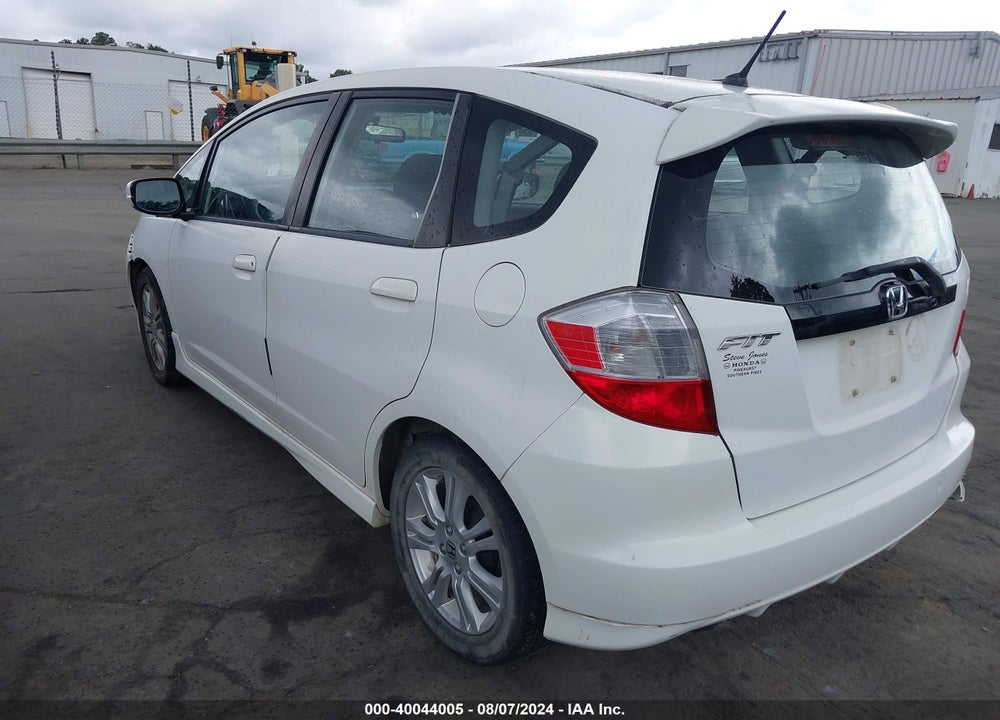 2010 HONDA FIT SPORT VIN: JHMGE8H46AC038482