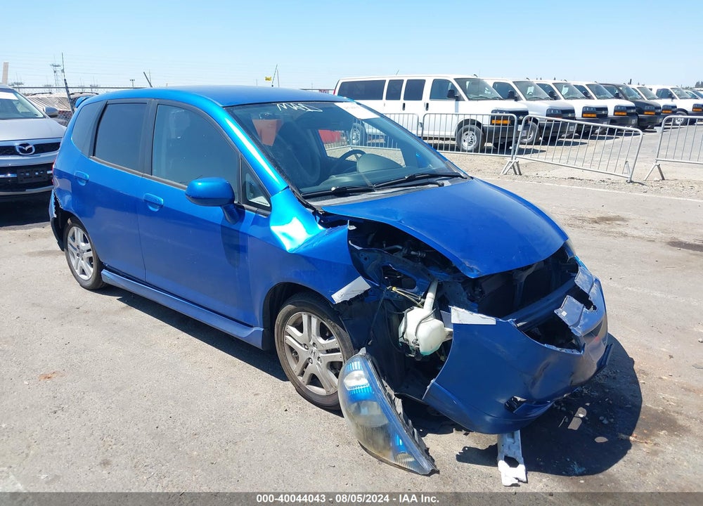 2008 HONDA FIT VIN: JHMGD38638S062732