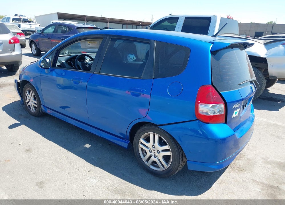 2008 HONDA FIT VIN: JHMGD38638S062732