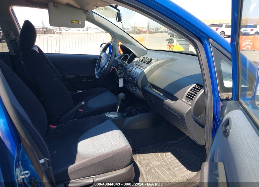 2008 HONDA FIT VIN: JHMGD38638S062732