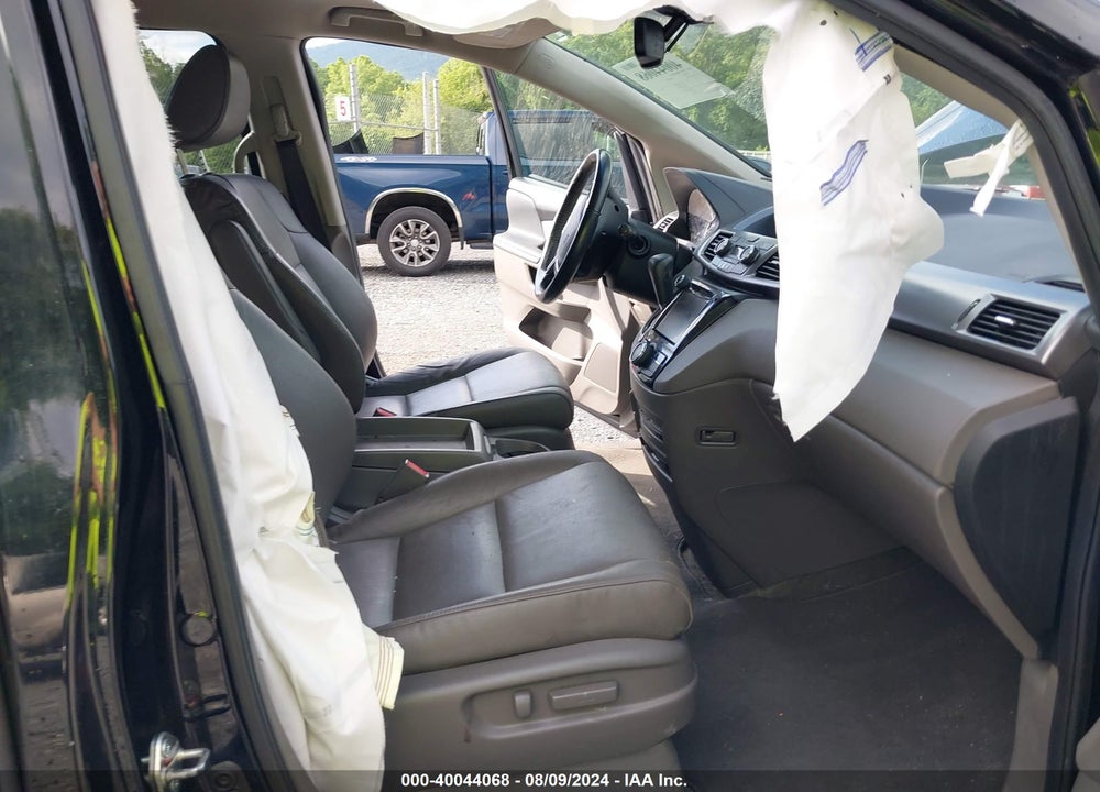 2015 HONDA ODYSSEY EX-L VIN: 5FNRL5H62FB128531