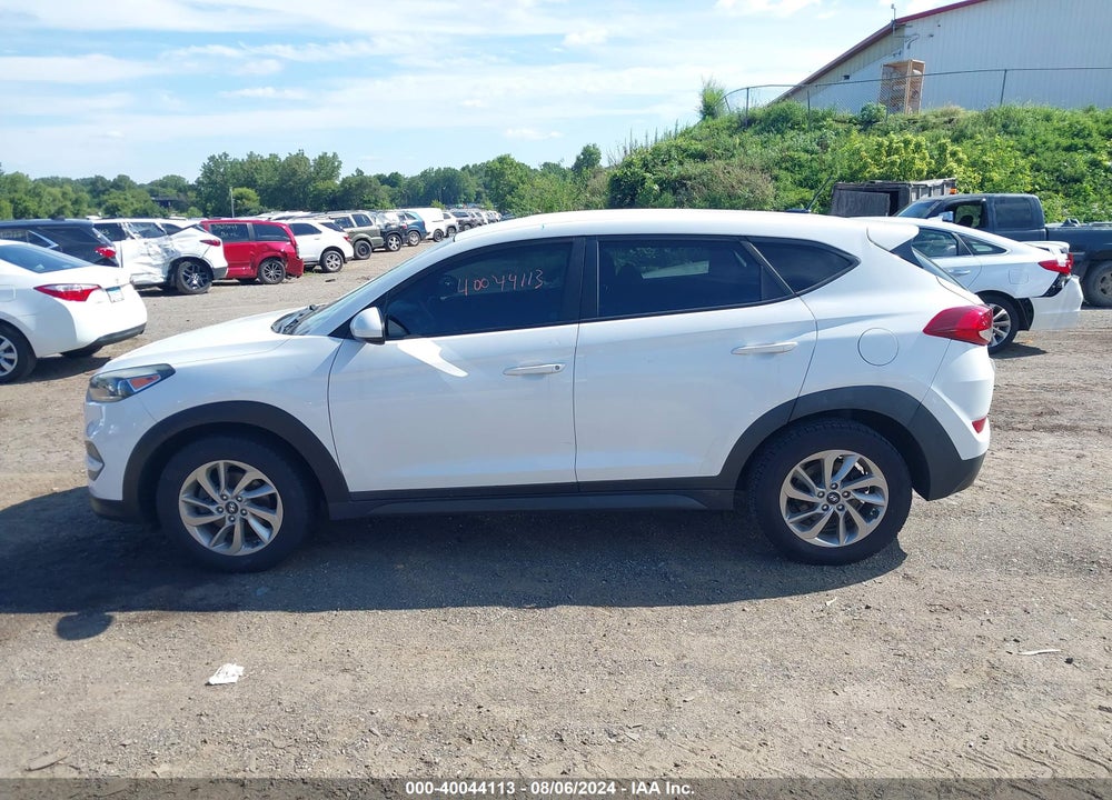 2017 HYUNDAI TUCSON SE/SE PLUS VIN: KM8J23A46HU342599