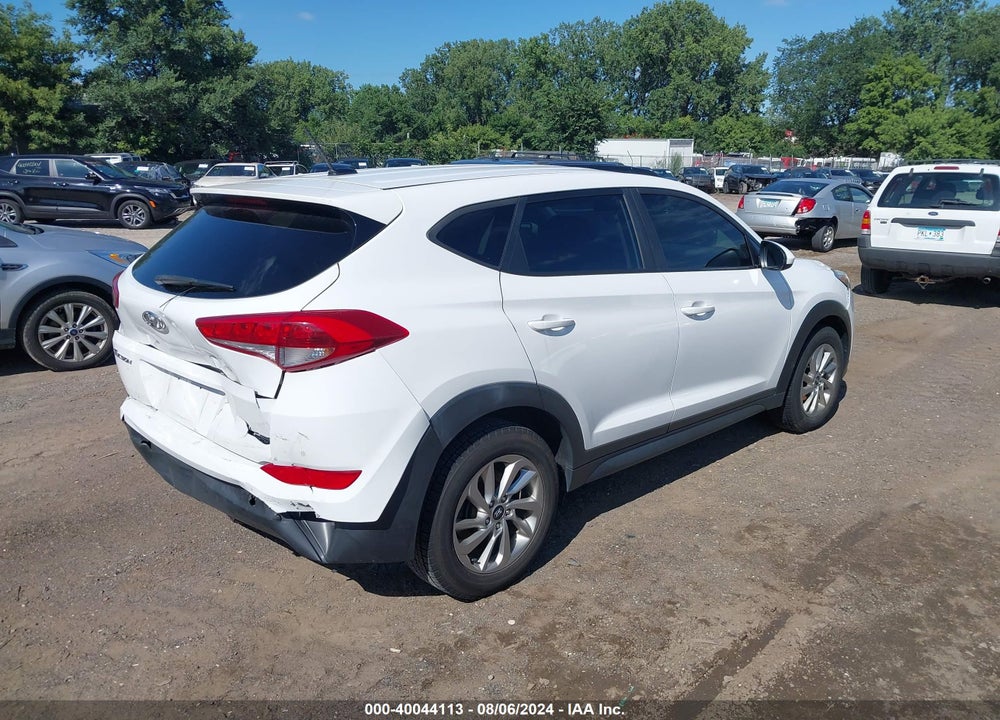 2017 HYUNDAI TUCSON SE/SE PLUS VIN: KM8J23A46HU342599
