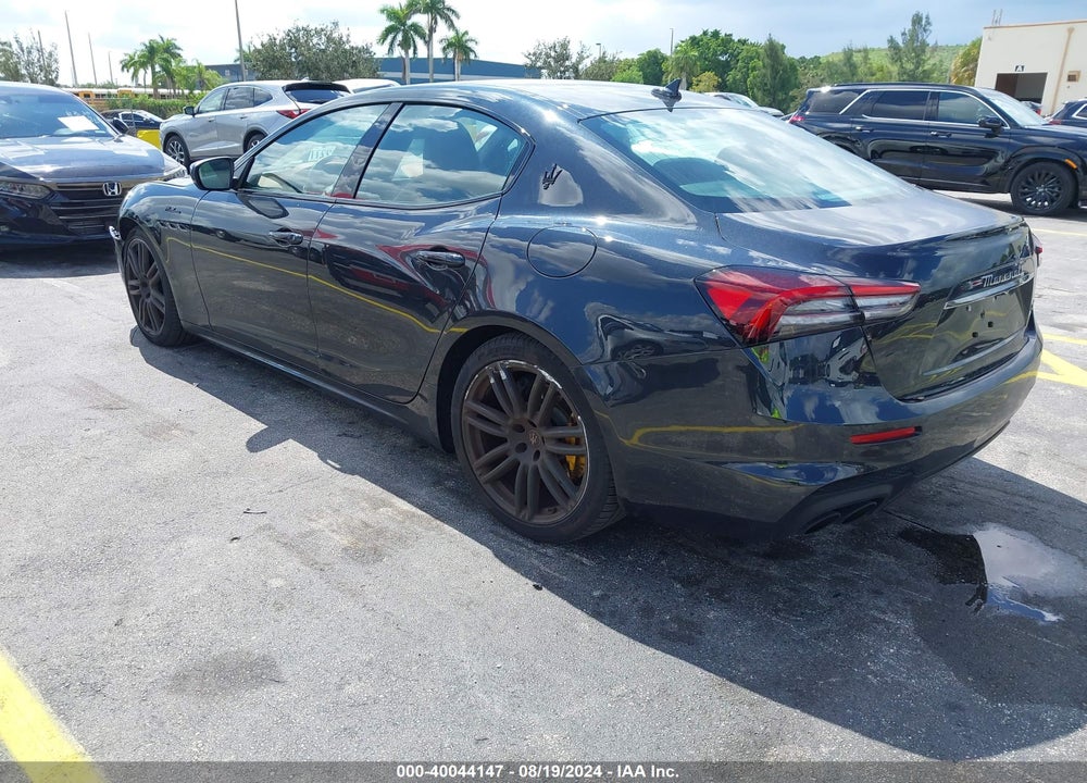 2023 MASERATI GHIBLI MODENA VIN: ZAM57YSM6PX411111