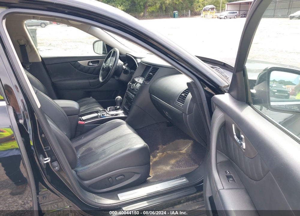 2016 INFINITI QX70 VIN: JN8CS1MW3GM751371