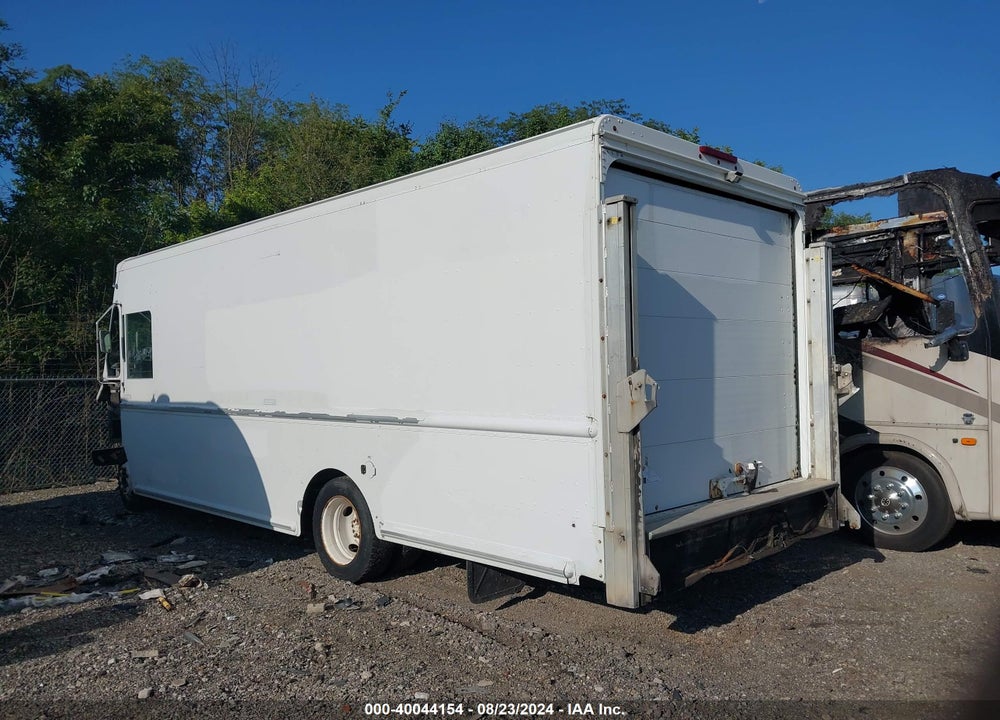 2011 WORKHORSE CUSTOM CHASSIS COMMERCIAL CHASSIS W42 VIN: 5B4KFD2D8B3445723
