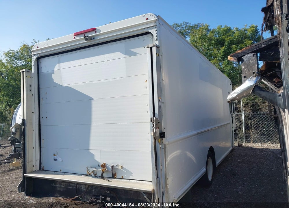 2011 WORKHORSE CUSTOM CHASSIS COMMERCIAL CHASSIS W42 VIN: 5B4KFD2D8B3445723