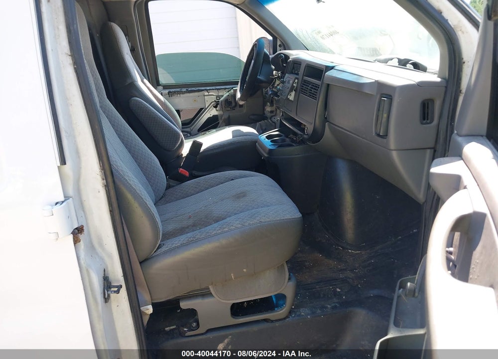 2003 CHEVROLET EXPRESS VIN: 1GCFG15X831187164