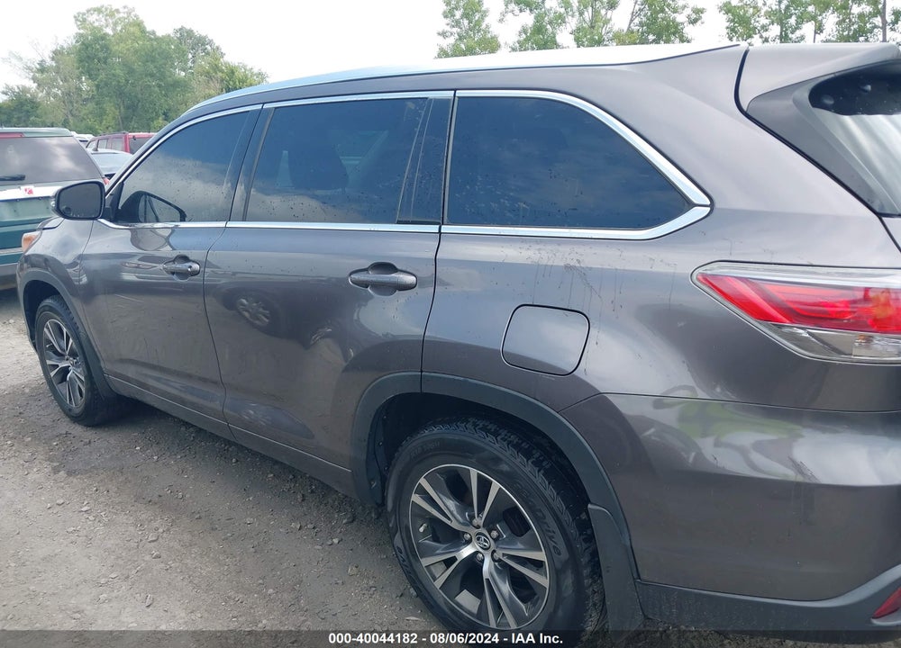 2016 TOYOTA HIGHLANDER XLE V6 VIN: 5TDJKRFH0GS244822