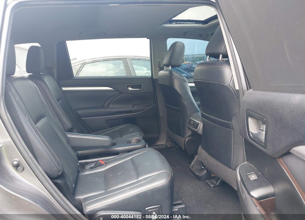 2016 TOYOTA HIGHLANDER XLE V6 VIN: 5TDJKRFH0GS244822