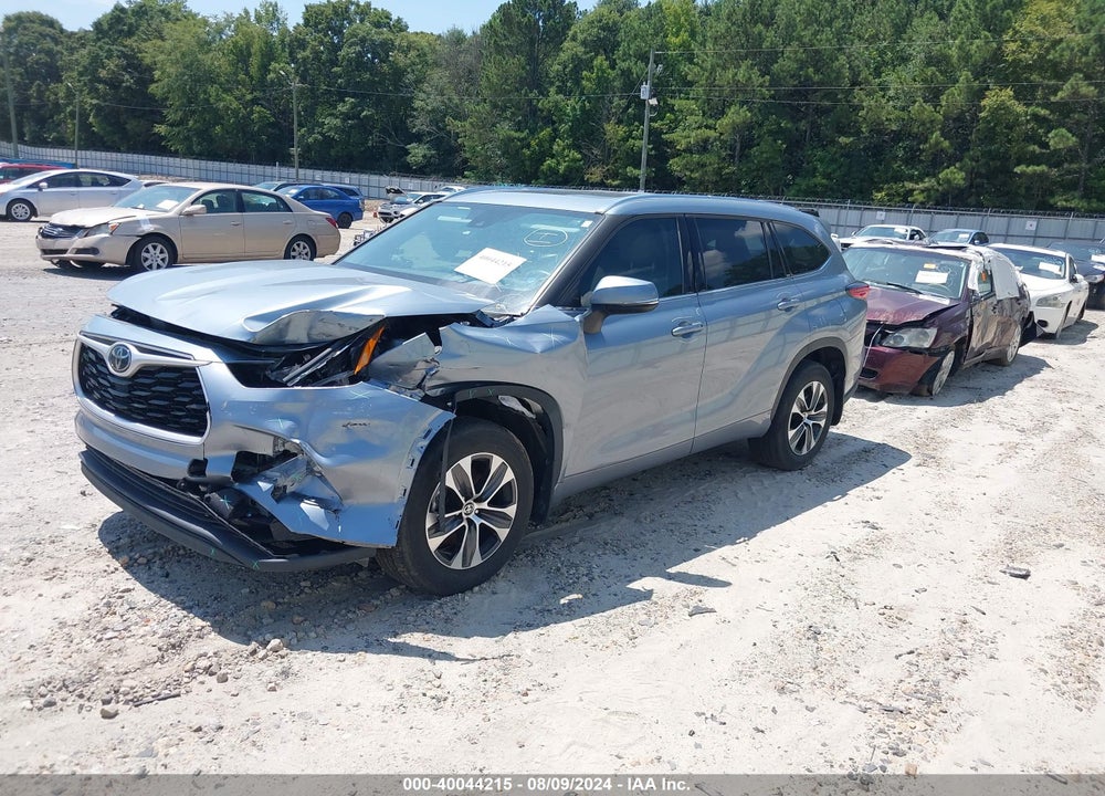 2021 TOYOTA HIGHLANDER XLE VIN: 5TDGZRBH6MS086381
