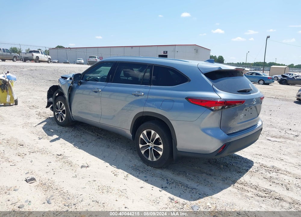 2021 TOYOTA HIGHLANDER XLE VIN: 5TDGZRBH6MS086381