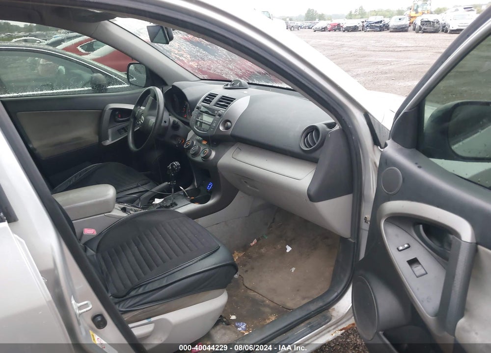 2010 TOYOTA RAV4 VIN: JTMBF4DV0AD024510