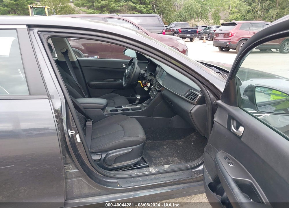 2018 KIA OPTIMA LX VIN: KNAGT4L39J5234884