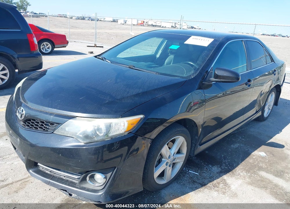 2013 TOYOTA CAMRY SE VIN: 4T1BF1FK5DU282622
