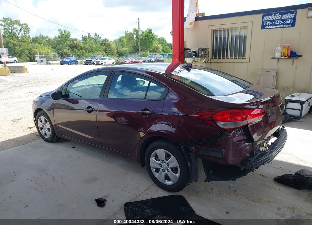 2018 KIA FORTE LX VIN: 3KPFK4A74JE169860