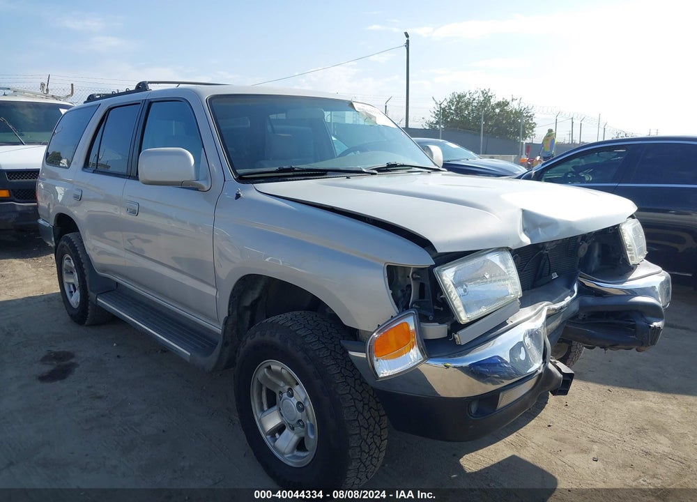 1999 TOYOTA 4RUNNER SR5 V6 VIN: JT3GN86R4X0123867