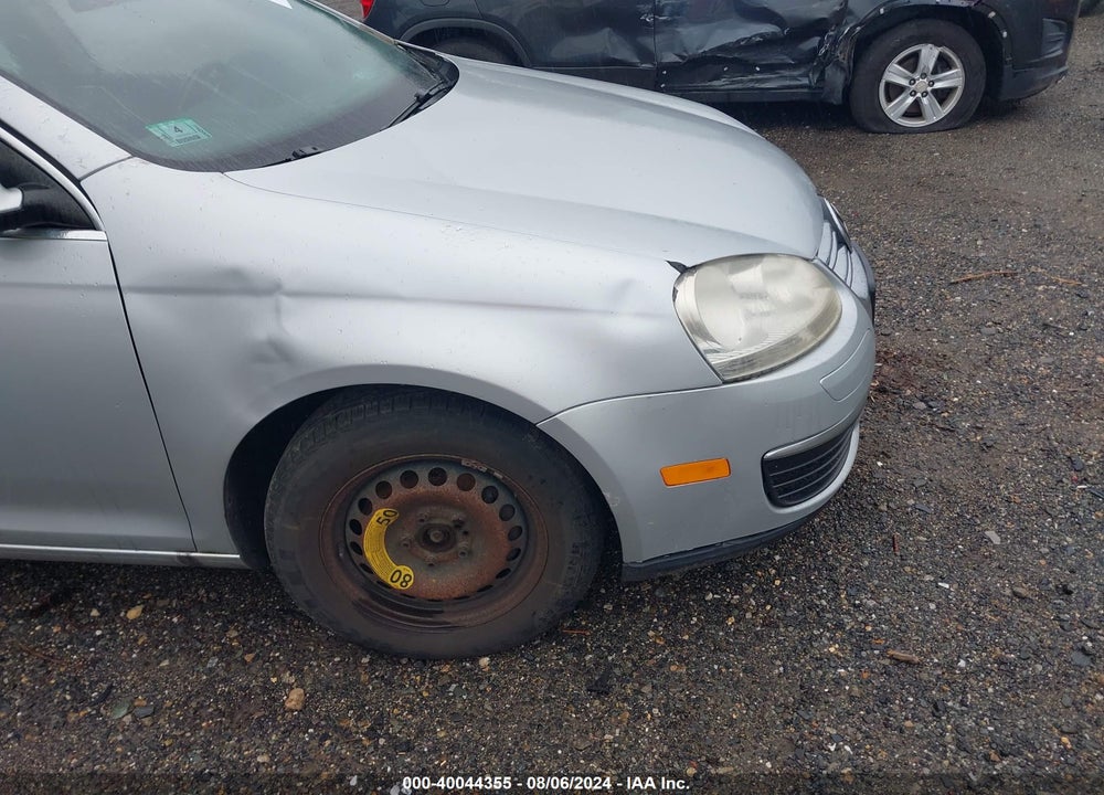 2010 VOLKSWAGEN JETTA SE VIN: 3VWRZ7AJ8AM007755