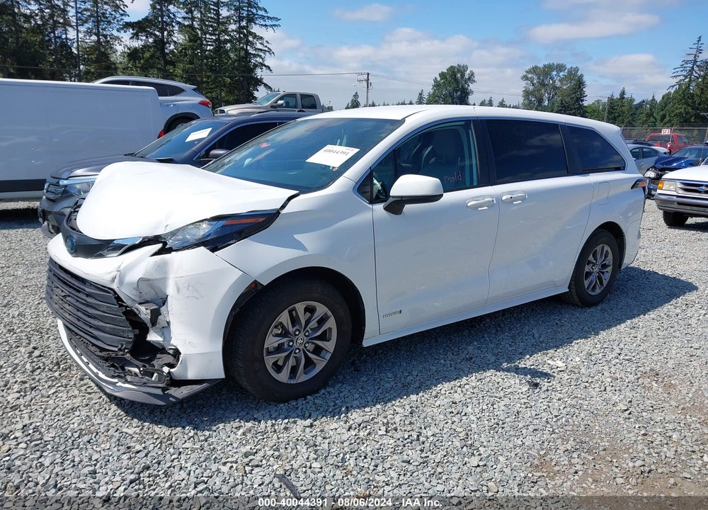 2021 TOYOTA SIENNA LE VIN: 5TDKRKEC6MS046321