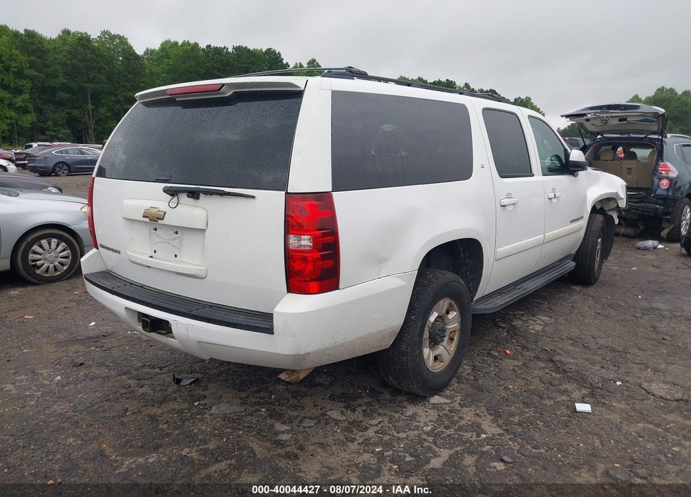 2009 CHEVROLET SUBURBAN 2500 LT1 VIN: 1GNGK56K29R227043