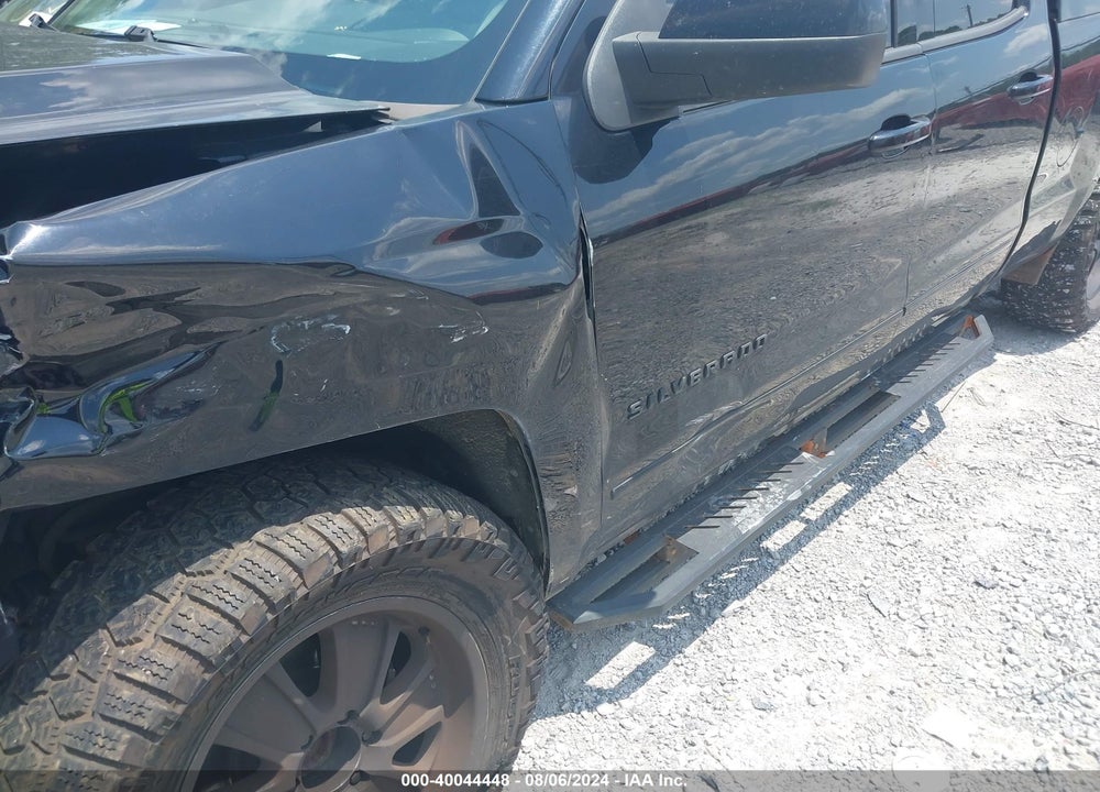 2018 CHEVROLET SILVERADO 1500 LT VIN: 1GCRCREC4JZ160000
