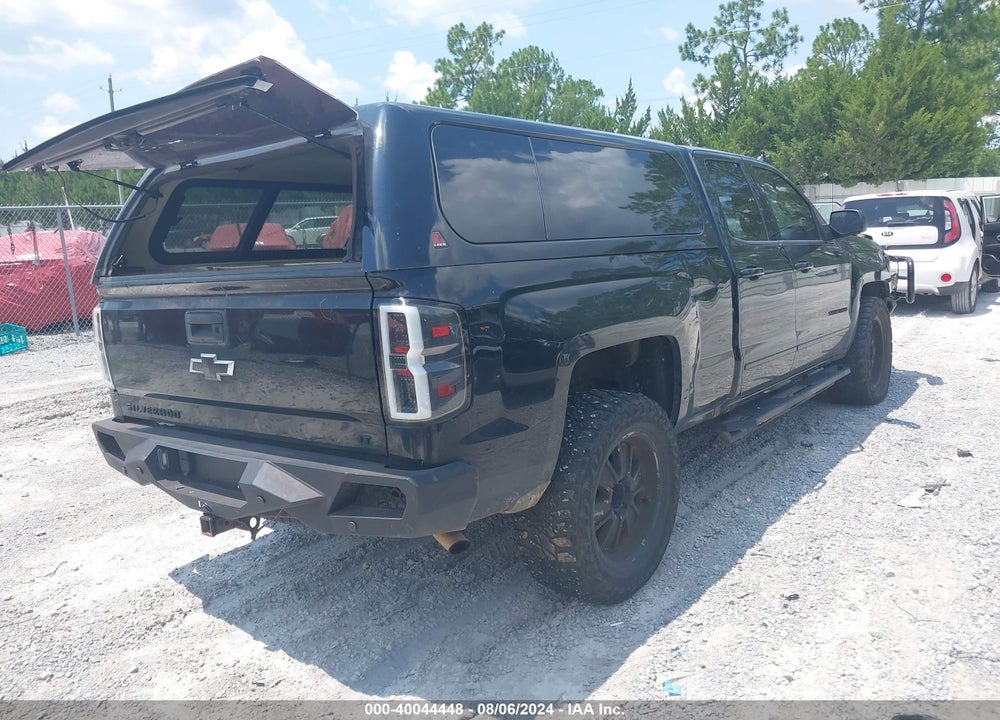 2018 CHEVROLET SILVERADO 1500 LT VIN: 1GCRCREC4JZ160000
