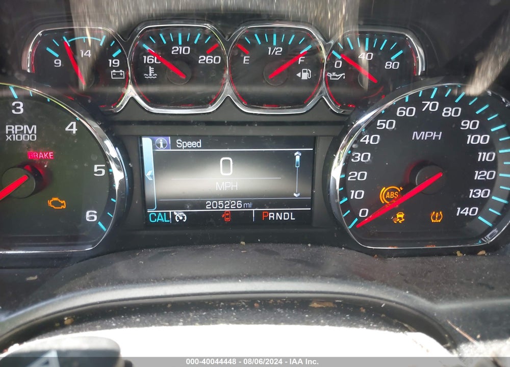 2018 CHEVROLET SILVERADO 1500 LT VIN: 1GCRCREC4JZ160000