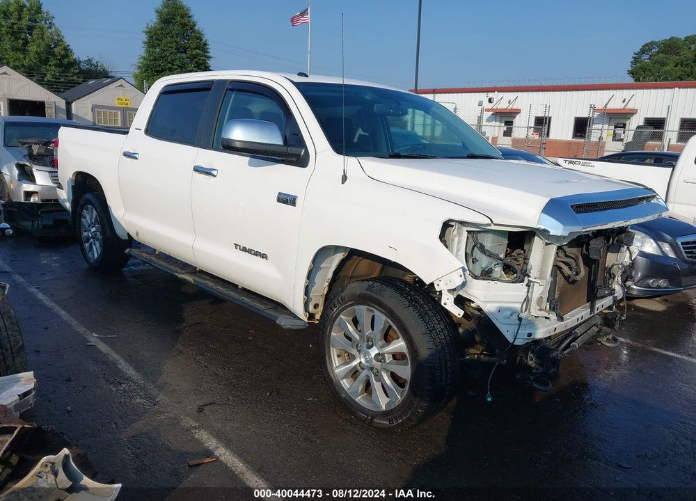 2017 TOYOTA TUNDRA LIMITED 5.7L V8 VIN: 5TFHW5F15HX640769