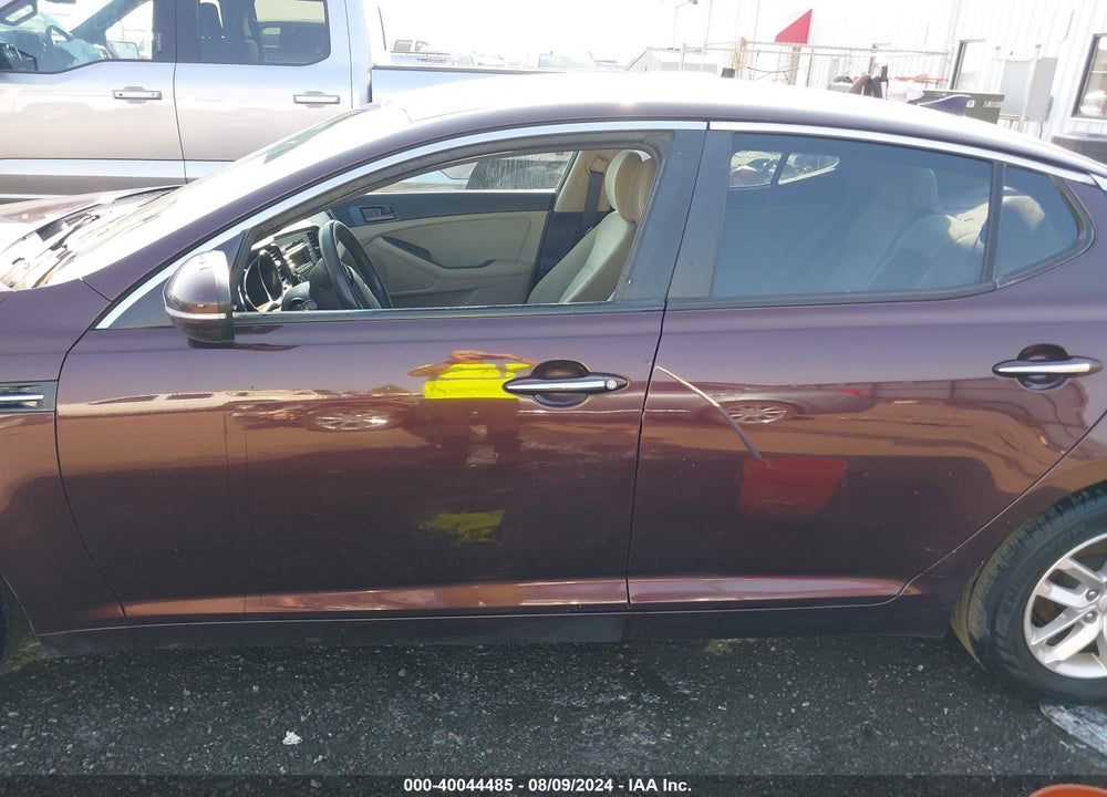 2012 KIA OPTIMA LX VIN: 5XXGM4A77CG005673