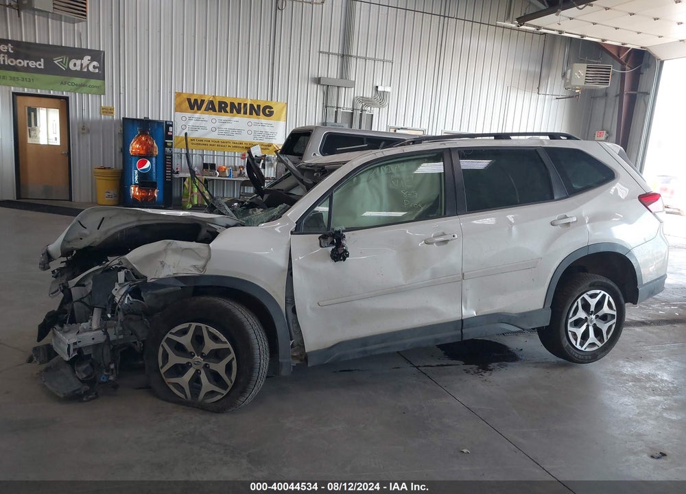 2022 SUBARU FORESTER PREMIUM VIN: JF2SKADC6NH417355