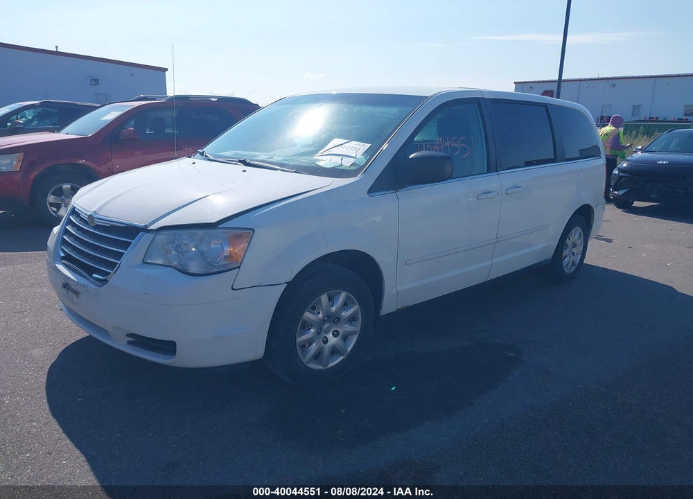2009 CHRYSLER TOWN & COUNTRY LX VIN: 2A8HR44E09R637990