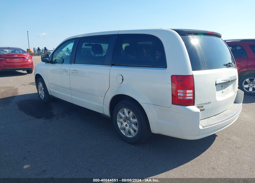 2009 CHRYSLER TOWN & COUNTRY LX VIN: 2A8HR44E09R637990