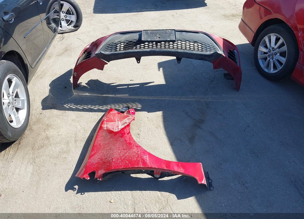 2018 TOYOTA COROLLA SE VIN: 2T1BURHE9JC009241