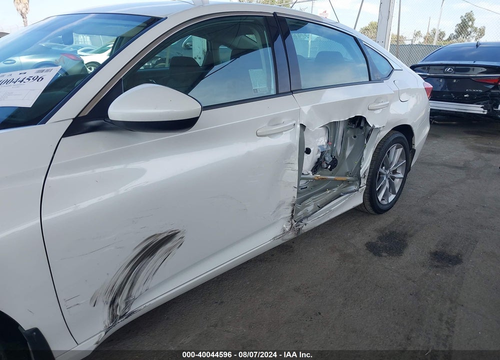 2022 HONDA ACCORD VIN: 1HGCV1F17NA057710