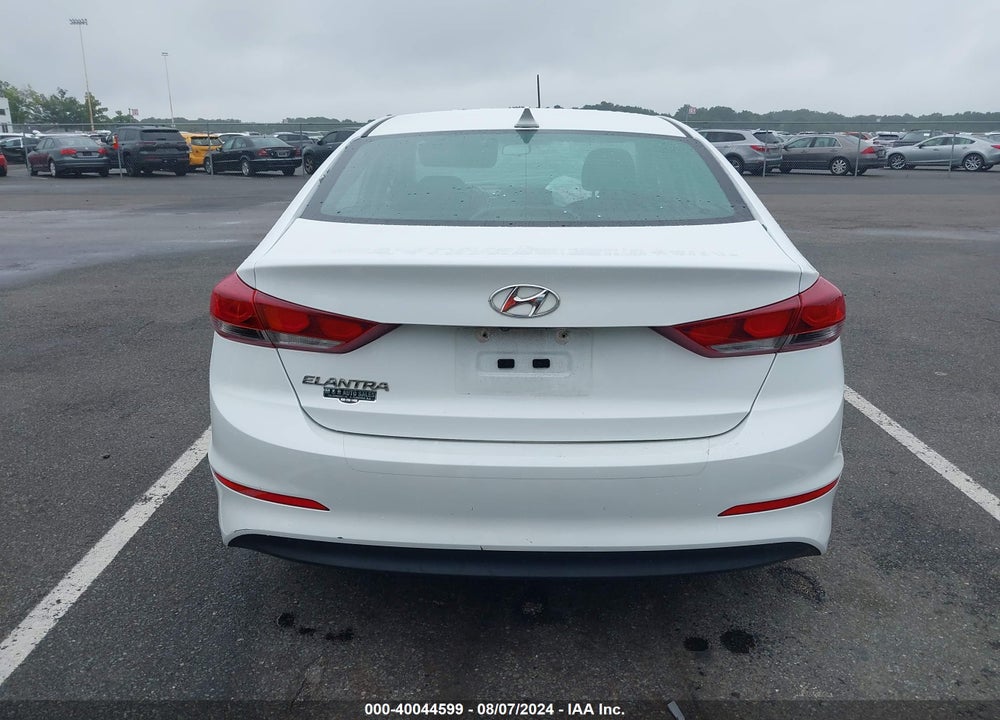 2018 HYUNDAI ELANTRA SEL VIN: 5NPD84LF4JH260293