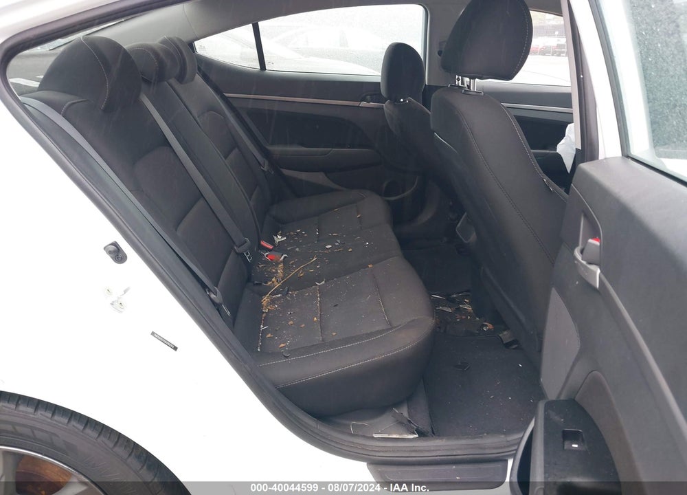 2018 HYUNDAI ELANTRA SEL VIN: 5NPD84LF4JH260293