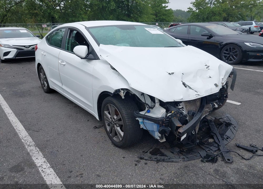 2018 HYUNDAI ELANTRA SEL VIN: 5NPD84LF4JH260293