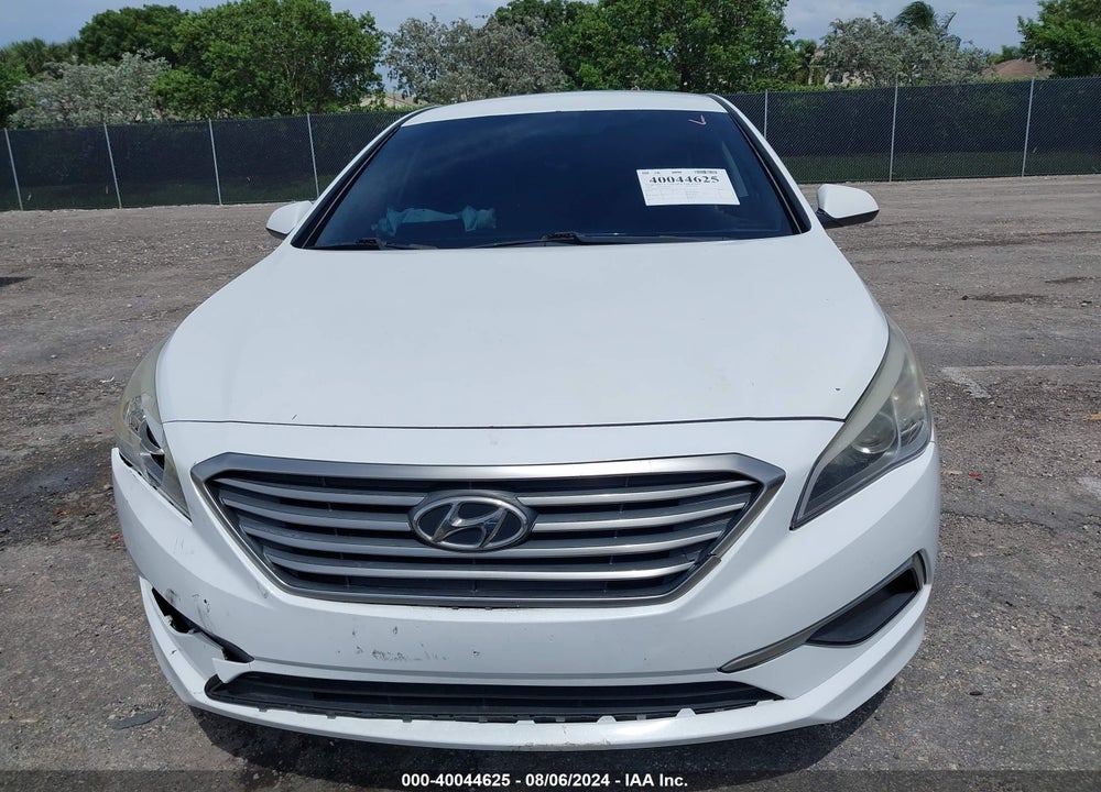 2016 HYUNDAI SONATA SE VIN: 5NPE24AFXGH329201